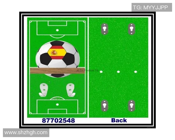 足球明星风采尽显的独特衣架子图片展示与解析